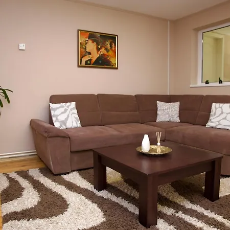 Rooster Apartment Srbobran